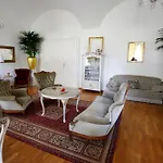 Zámek Hotel