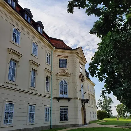 Zamek 호텔 Napajedla