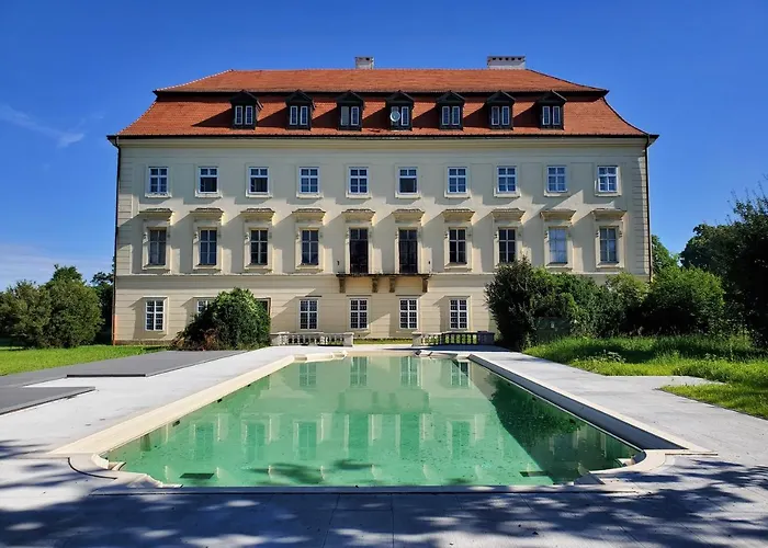 Zamek Hotell 4*